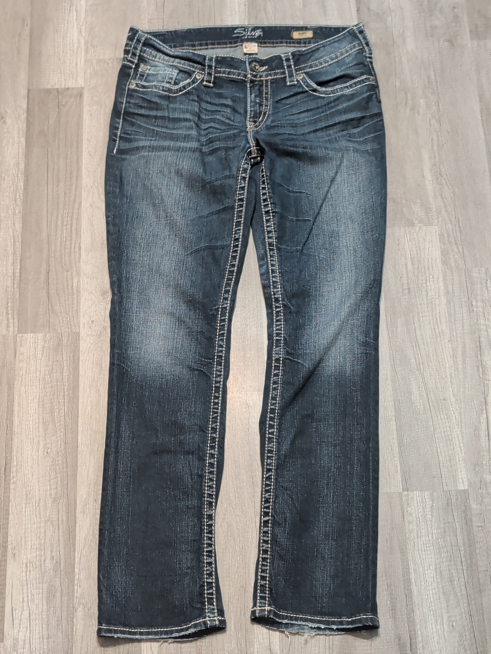 Silver Jeans Women's Dark Wash Boot Cut Jeans Size  32x32